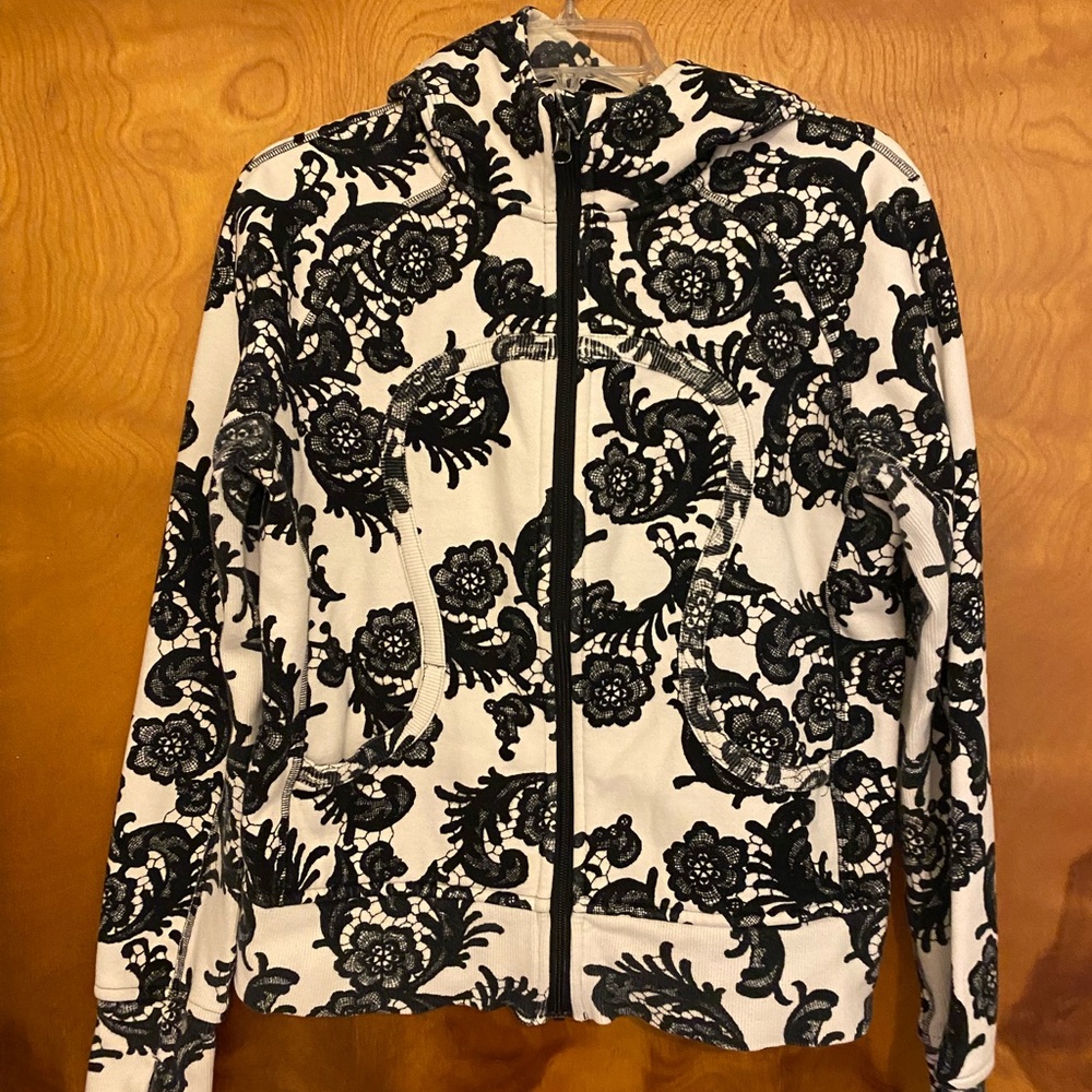 LULULEMON full-zip scuba hoodie. Fair condition.